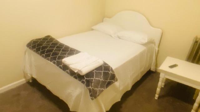 Minutes From Jfk, Beautiful Home With Peaceful, Cosy, Private Room นิวยอร์ก ภายนอก รูปภาพ