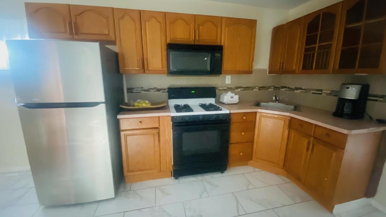 Minutes From Jfk, Beautiful Home With Peaceful, Cosy, Private Room นิวยอร์ก ภายนอก รูปภาพ